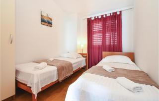 Gorgeous Home In Krilo Jesenice - Sumpetar - 8