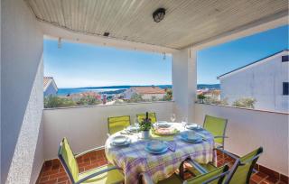 3 Bedroom Stunning Apartment In Krk - 9