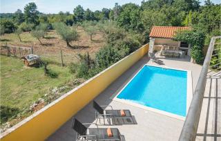 Four-Bedroom Holiday Home In Perci - Perkovići - 3