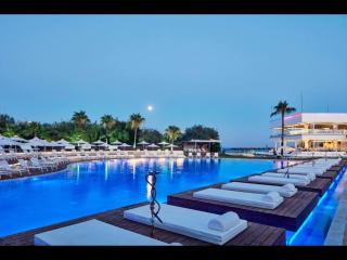 So Nice Beach Resort - 1