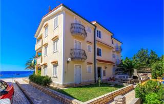 Beach Front Apartment In Banjol With Wifi - 2