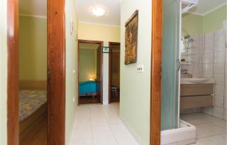 3 Bedroom Gorgeous Apartment In Blato - Prižba - 2