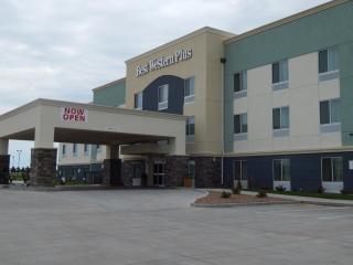 Best Western Plus Pratt - 9