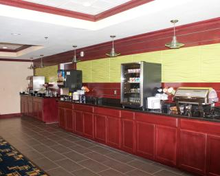Best Western Plus Pratt - 2