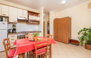 1 Bedroom Lovely Apartment In Opatija - Opatija - 9