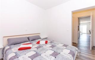 1 Bedroom Cozy Apartment In Crikvenica - Crikvenica - 9