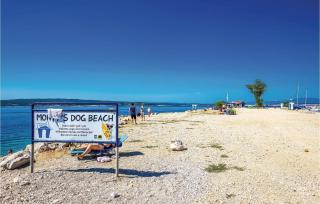 1 Bedroom Cozy Apartment In Crikvenica - Crikvenica - 1
