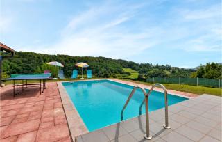 Four-Bedroom Holiday Home In Pregrada - 8