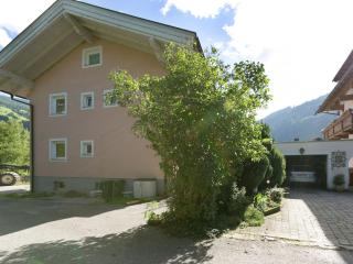 Apartment with terrace in Aschau im Zillertal - Aschau - 9