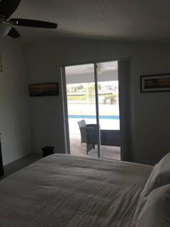 Brown's Oasis - Cape Coral - 1
