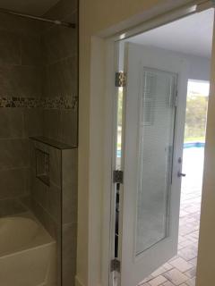 Brown's Oasis - Cape Coral - 3