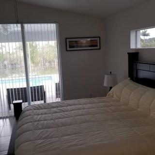Brown's Oasis - Cape Coral - 5
