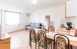 1 Bedroom Cozy Apartment In Vidalici - Kustići - 5