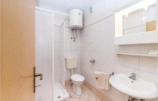 1 Bedroom Cozy Apartment In Vidalici - Kustići - 1