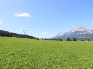 Spacious holiday home near the ski area - Alpendorf - 1