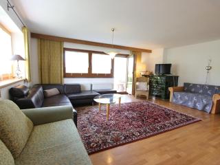 Spacious holiday home near the ski area - Alpendorf - 9