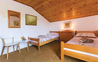Three-Bedroom Holiday Home In Opuzen - Opuzen - 4