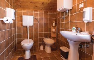 Three-Bedroom Holiday Home In Opuzen - Opuzen - 3