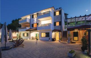 Gorgeous Home In Postira - Postira - 1