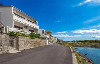 Stunning Apartment In Sveti Juraj - 1