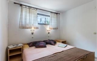 Gorgeous Apartment In Pula With Wifi - Pula - 1