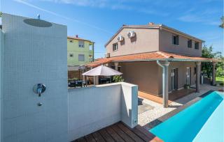 Holiday Home With Pool In Medulin - Medulin - 8
