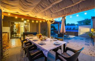 Holiday Home With Pool In Medulin - Medulin - 3