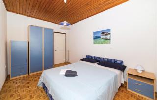 Beautiful Apartment In Kastel Stafilic - 6