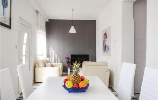 Awesome Apartment In Zadar With Wifi - Zadar - 3