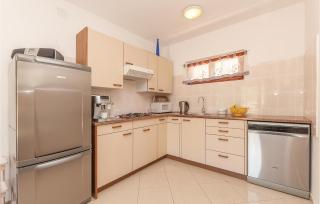Two-Bedroom Apartment In Pirovac - Pirovac - 3