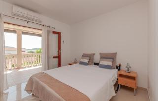Two-Bedroom Apartment In Pirovac - Pirovac - 1