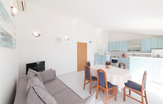 Three-Bedroom Apartment In Kastel Luksic - 7