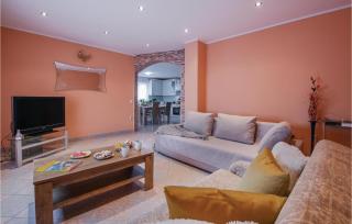 Awesome Apartment In Pula With Kitchen - 7