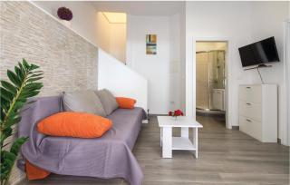 Three-Bedroom Holiday Home In Suhi Potok - Jesenice - 6