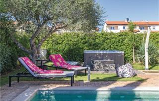 Gorgeous Home In Strada Contesa - Filipac - 5