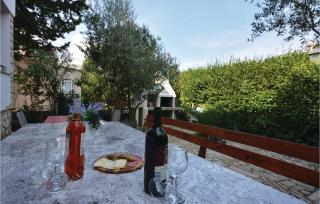 One-Bedroom Apartment In Stari Grad - Stari Grad - 4
