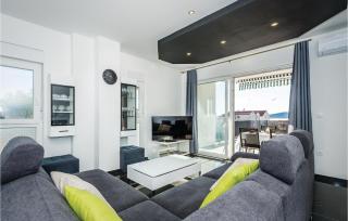 Three-Bedroom Holiday Home In Brodarica - Brodarica - 9
