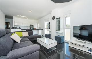 Three-Bedroom Holiday Home In Brodarica - Brodarica - 8