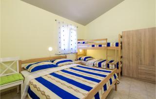 Stunning Apartment In Kosljun With Wifi - Košljun - 5