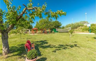 3 Bedroom Nice Home In Plovanija - 3
