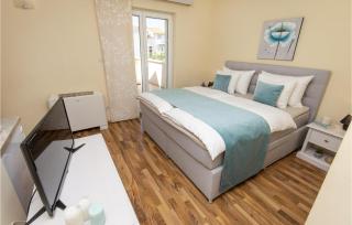 Lovely Apartment In Podstrana With Wifi - Podstrana - 9