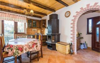 Nice Home In Fuzine With Kitchen - Fužine - 8