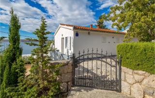 Stunning Apartment In Baric Draga - 5