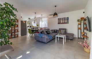 4 Bedroom Cozy Home In Medulin - Medulin - 7