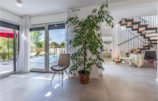 4 Bedroom Cozy Home In Medulin - Medulin - 4