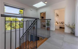 4 Bedroom Cozy Home In Medulin - 9