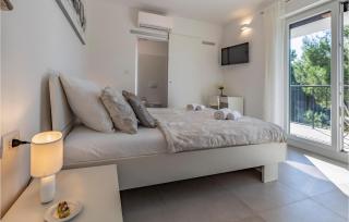 4 Bedroom Cozy Home In Medulin - Medulin - 4