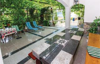 Awesome Apartment In Crikvenica - Crikvenica - 7