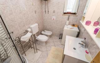 2 Bedroom Cozy Apartment In Matulji - 2