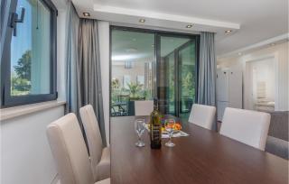 Lovely Apartment In Malinska With Wifi - Malinska - 5